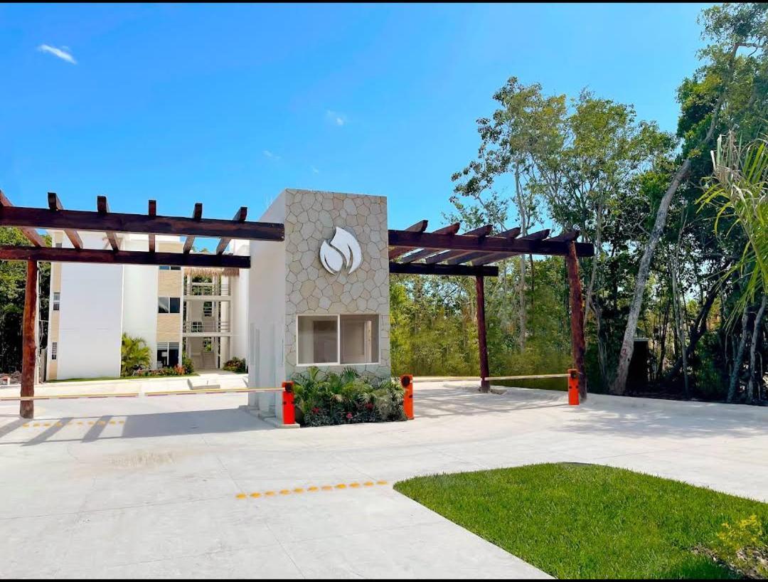 2-Bedroom Condo By The Jungle W/ Swimming Pool Puerto Morelos Ngoại thất bức ảnh