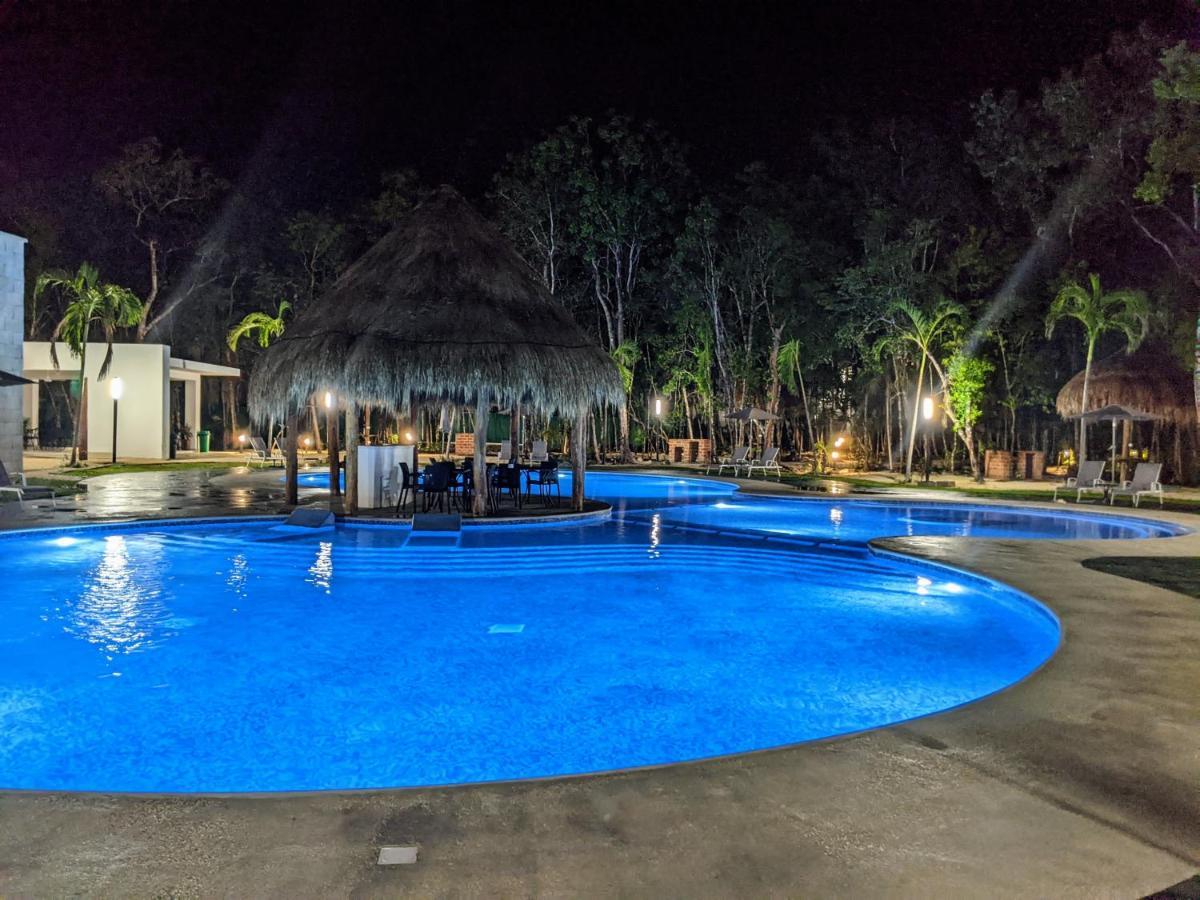 2-Bedroom Condo By The Jungle W/ Swimming Pool Puerto Morelos Ngoại thất bức ảnh